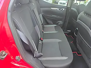 Used 2018 Nissan Qashqai N-Connecta Red - Interior and Exterior details 13