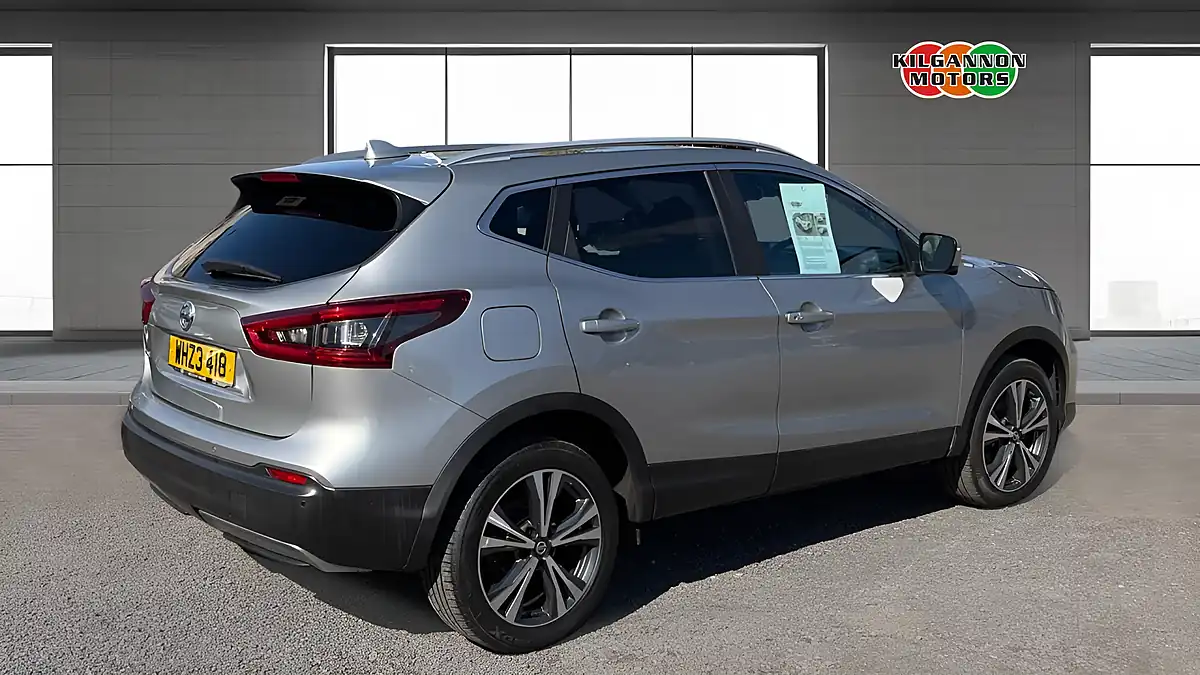 Used 2018 Nissan Qashqai N-Connecta Silver - Interior and Exterior details 18