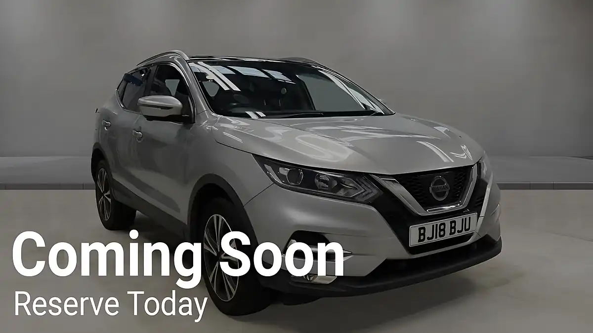 Used 2018 Nissan Qashqai N-Connecta Silver - Front View