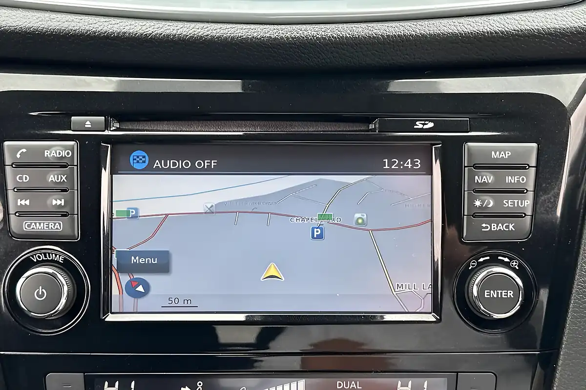 Used 2018 Nissan Qashqai N-Connecta Silver - Interior and Exterior details 19