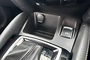 Used 2018 Nissan Qashqai N-Connecta Silver - Interior and Exterior details 20