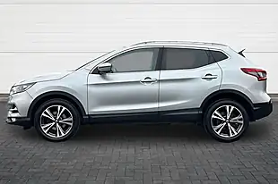 Used 2018 Nissan Qashqai N-Connecta Silver - Interior and Exterior details 6