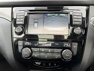 Used 2018 Nissan Qashqai N-Connecta Silver - Interior and Exterior details 11