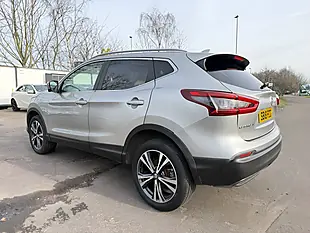 Used 2018 Nissan Qashqai N-Connecta Silver - Interior and Exterior details 5
