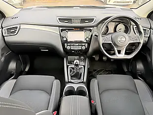 Used 2018 Nissan Qashqai N-Connecta Silver - Interior and Exterior details 8