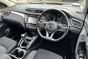 Used 2018 Nissan Qashqai N-Connecta Storm White - Interior and Exterior details 10