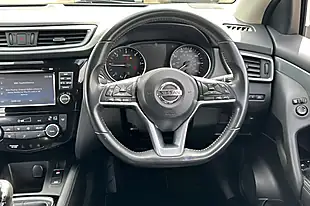 Used 2018 Nissan Qashqai N-Connecta Storm White - Interior and Exterior details 12