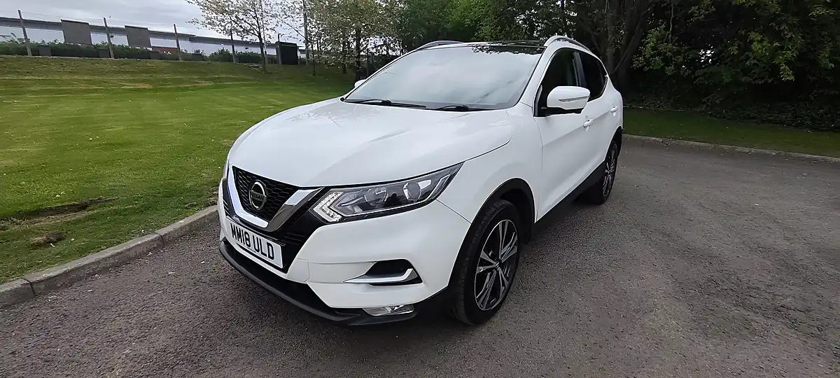 Used 2018 Nissan Qashqai N-Connecta White - Front View