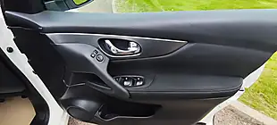 Used 2018 Nissan Qashqai N-Connecta White - Interior and Exterior details 10