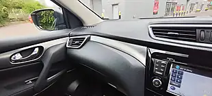 Used 2018 Nissan Qashqai N-Connecta White - Interior and Exterior details 16