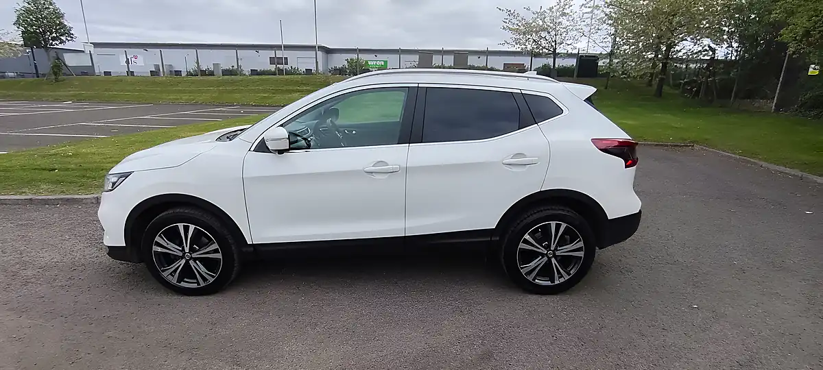 Used 2018 Nissan Qashqai N-Connecta White - Interior and Exterior details 2