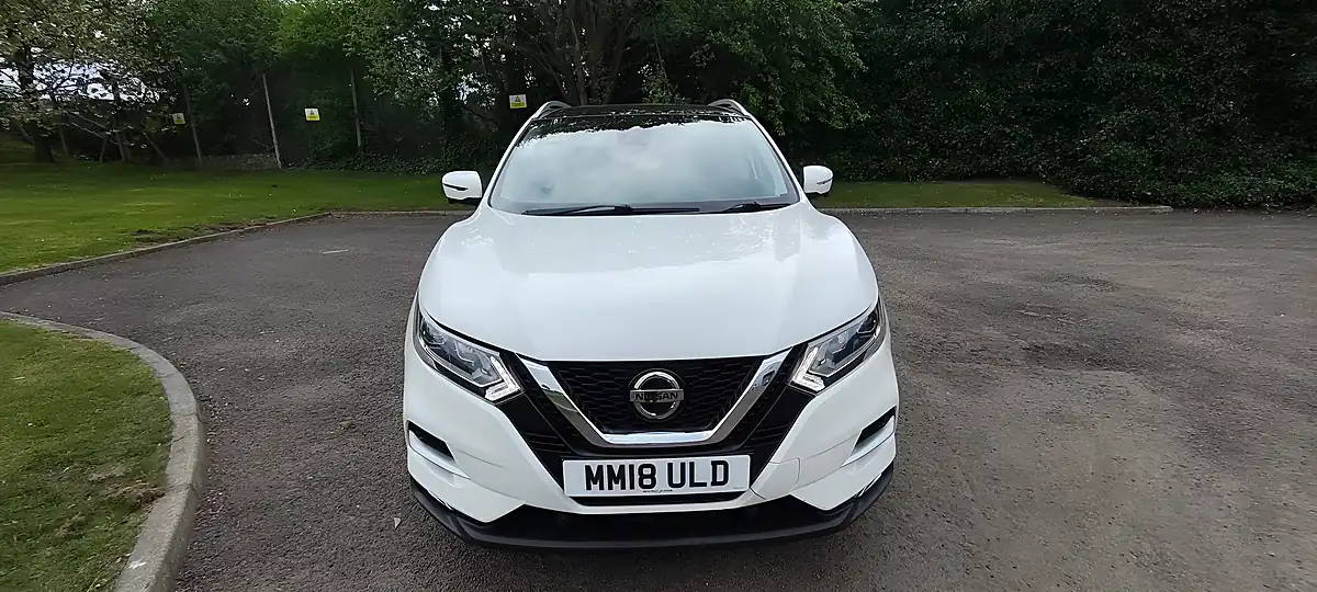 Used 2018 Nissan Qashqai N-Connecta White - Interior and Exterior details 8