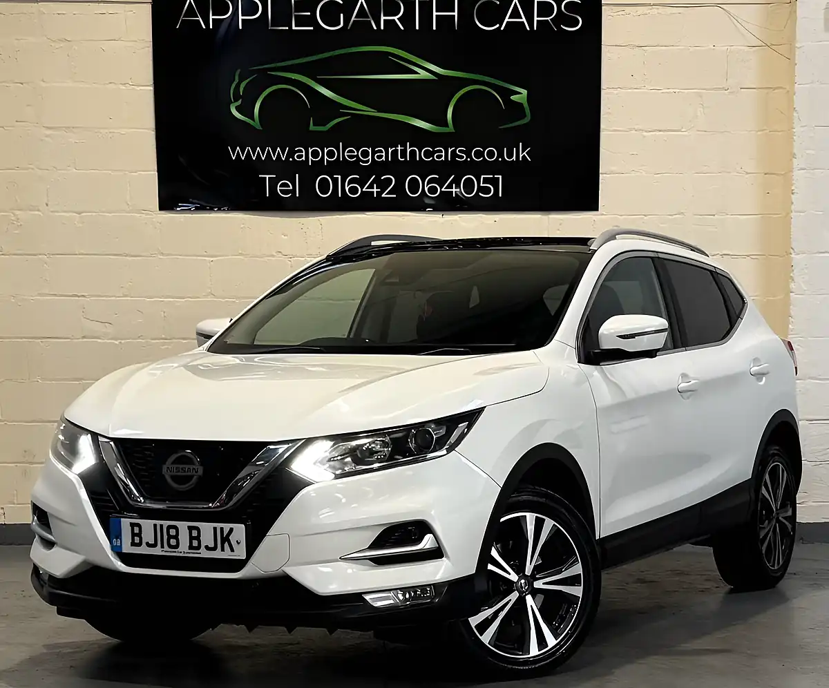 Used 2018 Nissan Qashqai N-Connecta White - Interior and Exterior details 5