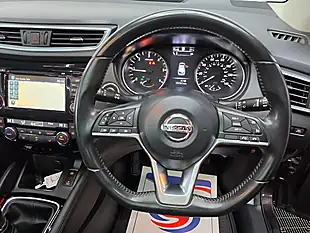 Used 2018 Nissan Qashqai Tekna Black - Interior and Exterior details 12