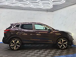 Used 2018 Nissan Qashqai Tekna Black - Interior and Exterior details 8