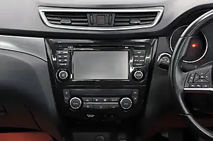 Used 2018 Nissan Qashqai Tekna Black - Interior and Exterior details 14