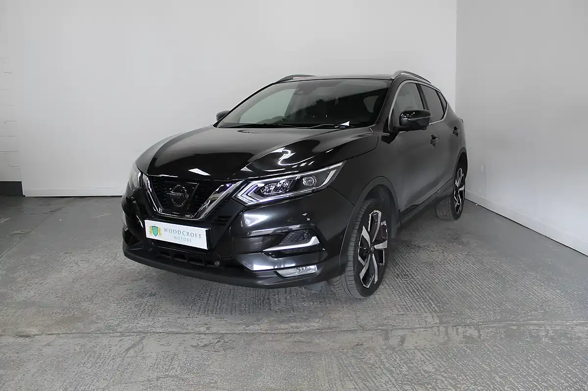 Used 2018 Nissan Qashqai Tekna Black - Interior and Exterior details 2