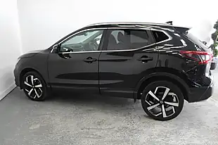 Used 2018 Nissan Qashqai Tekna Black - Interior and Exterior details 7