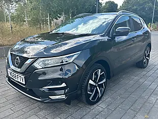 Used 2018 Nissan Qashqai Tekna Black - Interior and Exterior details 10