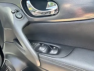 Used 2018 Nissan Qashqai Tekna Black - Interior and Exterior details 18