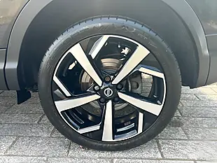 Used 2018 Nissan Qashqai Tekna Black - Interior and Exterior details 19