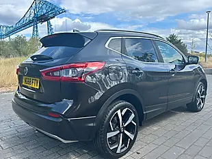 Used 2018 Nissan Qashqai Tekna Black - Interior and Exterior details 8