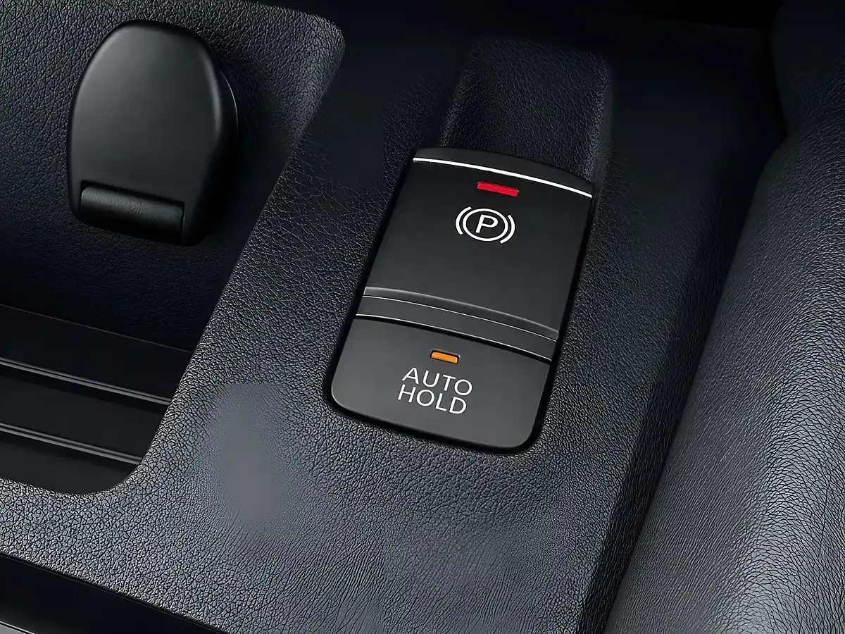 Used 2018 Nissan Qashqai Tekna Black - Interior and Exterior details 18