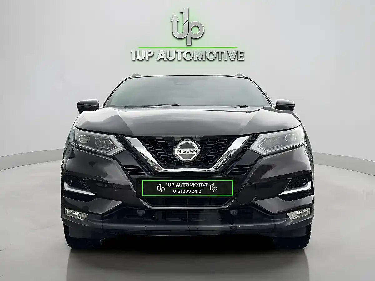 Used 2018 Nissan Qashqai Tekna Black - Interior and Exterior details 6