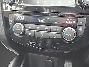 Used 2018 Nissan Qashqai Tekna Black - Interior and Exterior details 14