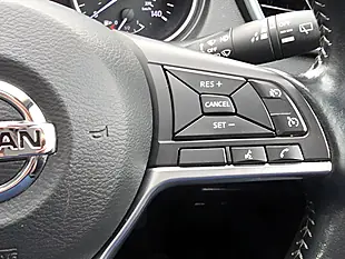 Used 2018 Nissan Qashqai Tekna Black - Interior and Exterior details 17
