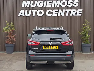 Used 2018 Nissan Qashqai Tekna Black - Interior and Exterior details 5
