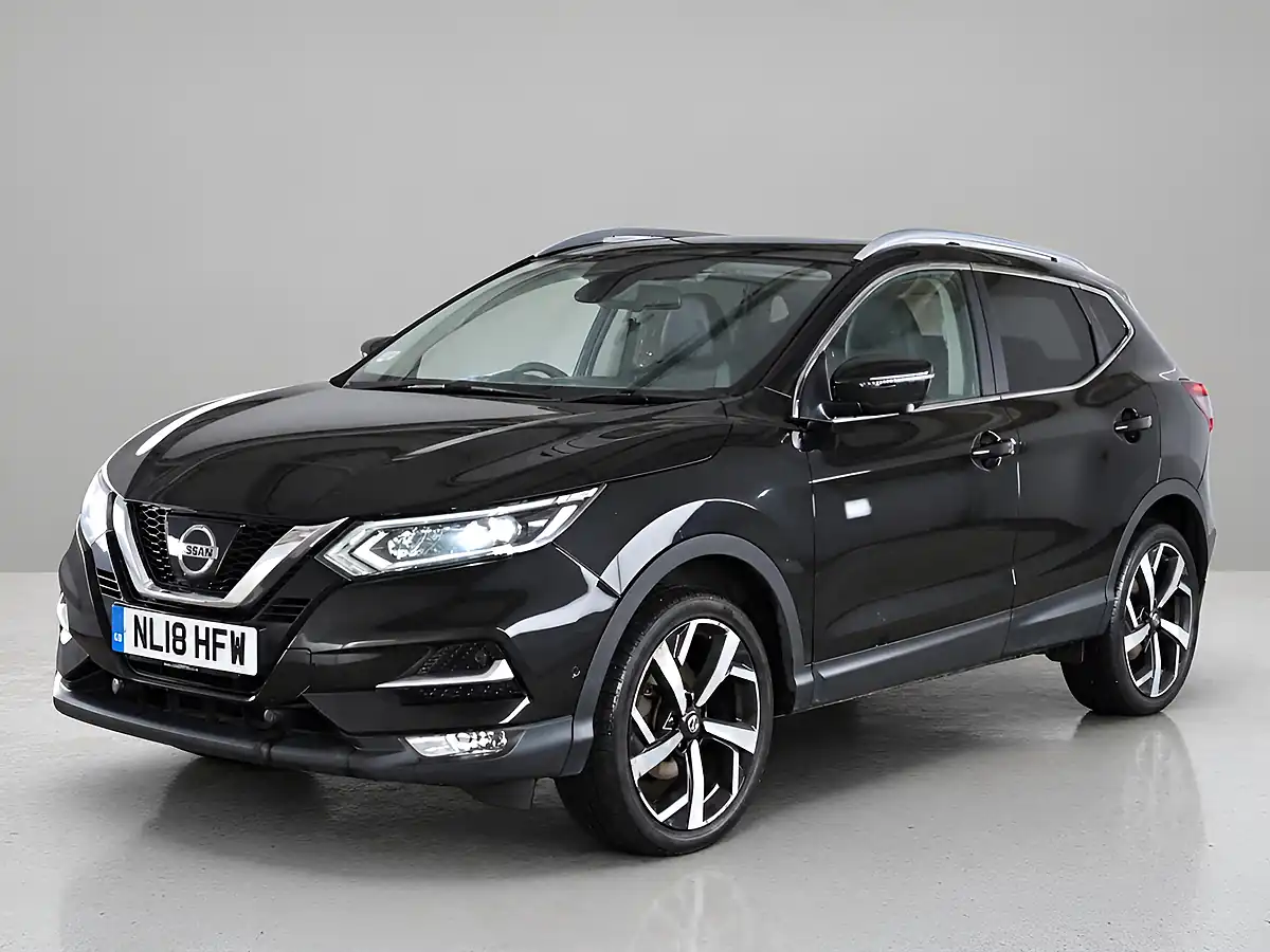 Used 2018 Nissan Qashqai Tekna Black - Interior and Exterior details 3