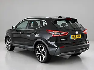 Used 2018 Nissan Qashqai Tekna Black - Interior and Exterior details 5