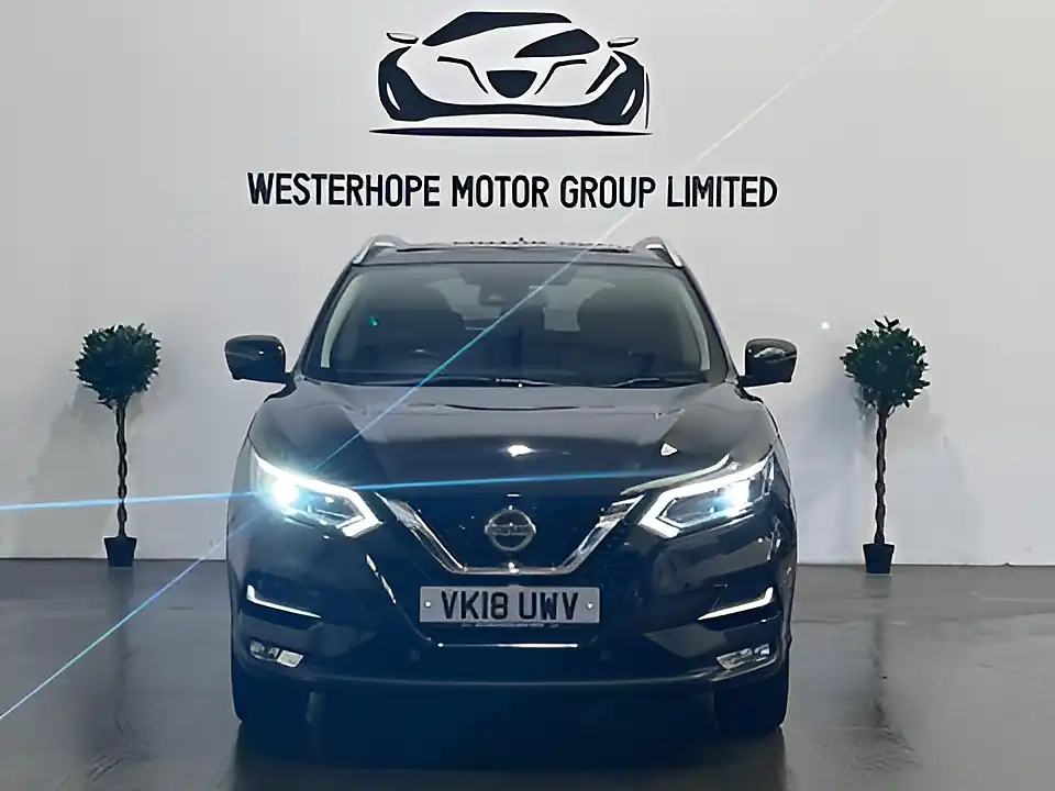 Used 2018 Nissan Qashqai Tekna Black - Interior and Exterior details 11