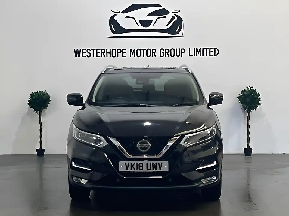 Used 2018 Nissan Qashqai Tekna Black - Interior and Exterior details 7