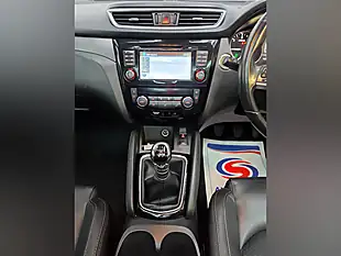 Used 2018 Nissan Qashqai Tekna Black - Interior and Exterior details 13