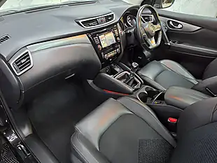 Used 2018 Nissan Qashqai Tekna Black - Interior and Exterior details 14