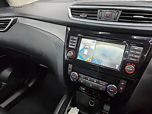 Used 2018 Nissan Qashqai Tekna Black - Interior and Exterior details 17
