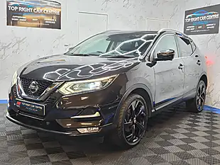 Used 2018 Nissan Qashqai Tekna Black - Interior and Exterior details 4