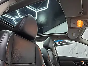 Used 2018 Nissan Qashqai Tekna Black - Interior and Exterior details 10