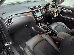 Used 2018 Nissan Qashqai Tekna Black - Interior and Exterior details 14