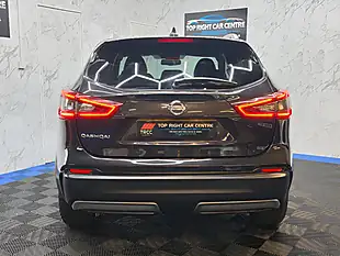 Used 2018 Nissan Qashqai Tekna Black - Interior and Exterior details 5