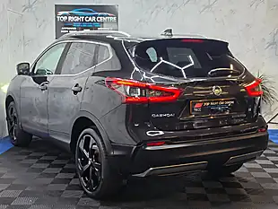Used 2018 Nissan Qashqai Tekna Black - Interior and Exterior details 6