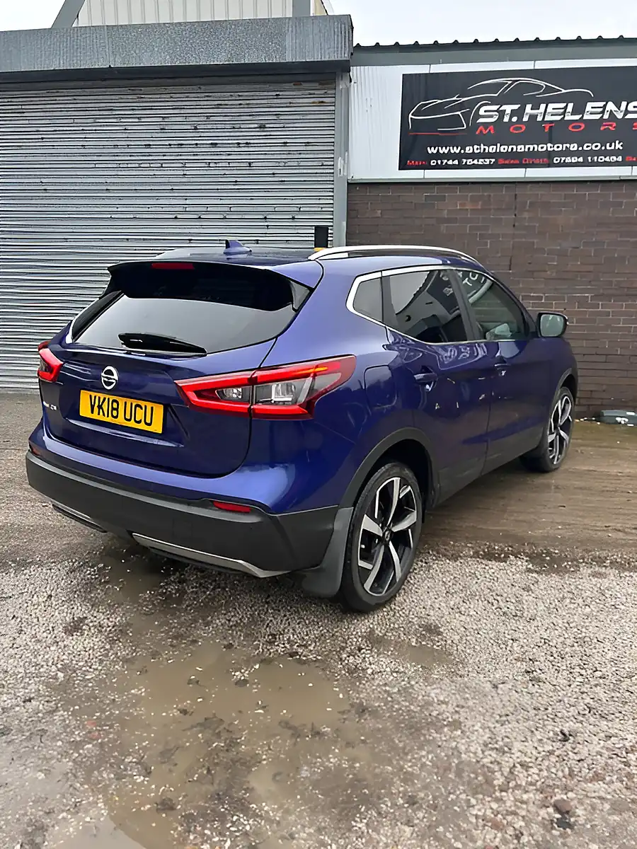 Used 2018 Nissan Qashqai Tekna Blue - Interior and Exterior details 8