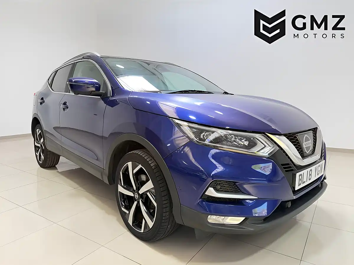 Used 2018 Nissan Qashqai Tekna Blue - Front View