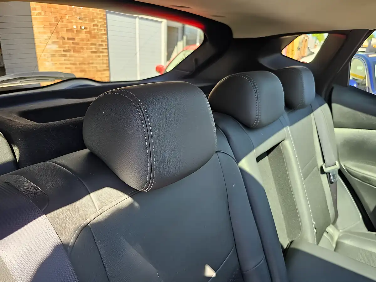 Used 2018 Nissan Qashqai Tekna Blue - Interior and Exterior details 12