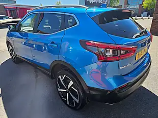 Used 2018 Nissan Qashqai Tekna Blue - Interior and Exterior details 3