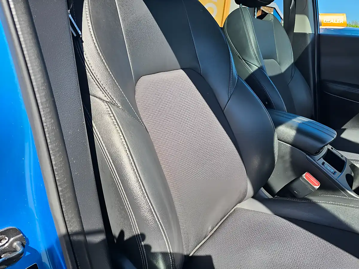 Used 2018 Nissan Qashqai Tekna Blue - Interior and Exterior details 8