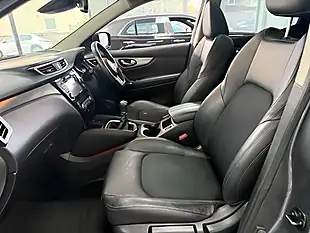 Used 2018 Nissan Qashqai Tekna Grey - Interior and Exterior details 17