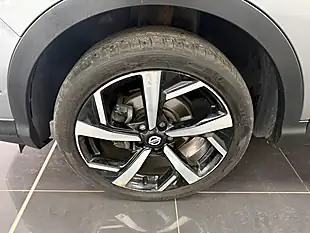Used 2018 Nissan Qashqai Tekna Grey - Interior and Exterior details 20